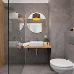 Baildona Bright With Balcony & Parking By Renters