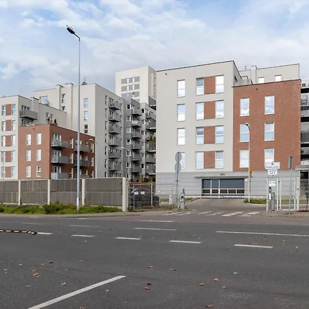 Baildona Bright With Balcony & Parking By Renters