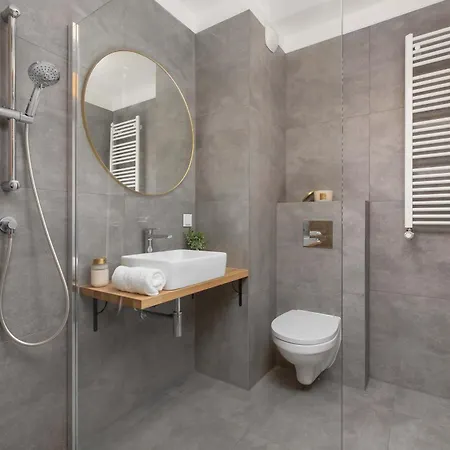 Baildona Bright With Balcony & Parking By Renters Lejlighed Katowice