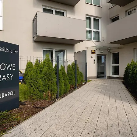 Baildona Bright With Balcony & Parking By Renters Apartment *