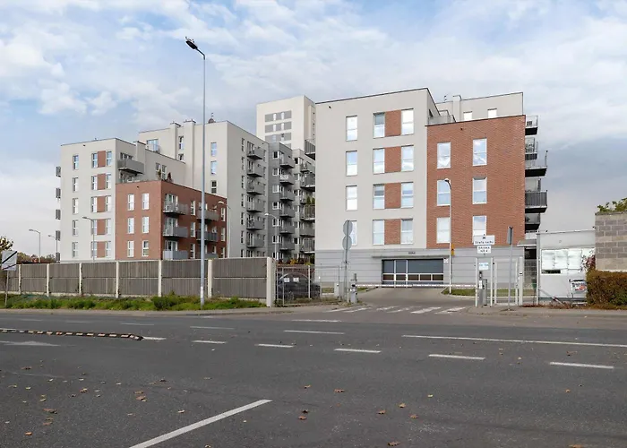 Baildona Bright With Balcony & Parking By Renters