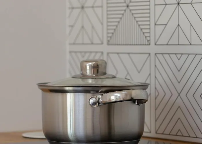 Baildona Bright With Balcony & Parking By Renters *